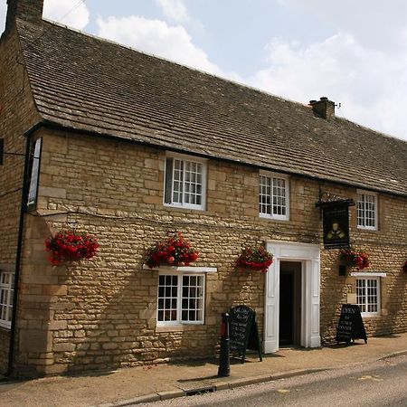 Queens Head Inn Nassington Екстер'єр фото
