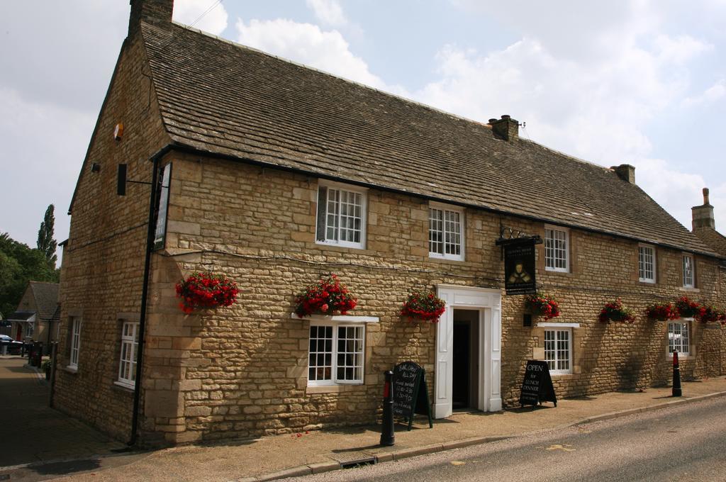 Queens Head Inn Nassington Екстер'єр фото